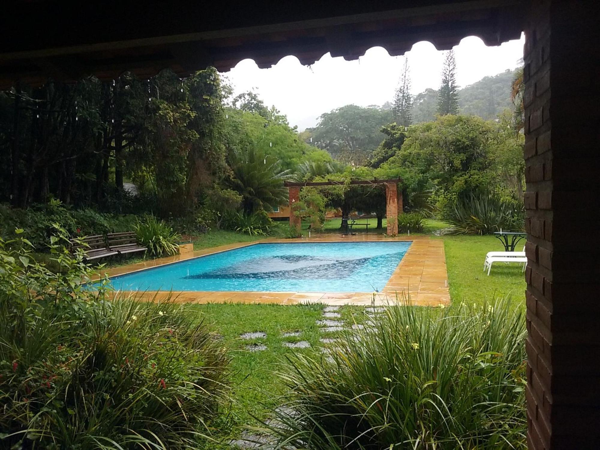 ホテル Estrada Do Carangola 2148 Amoedo Petrópolis エクステリア 写真
